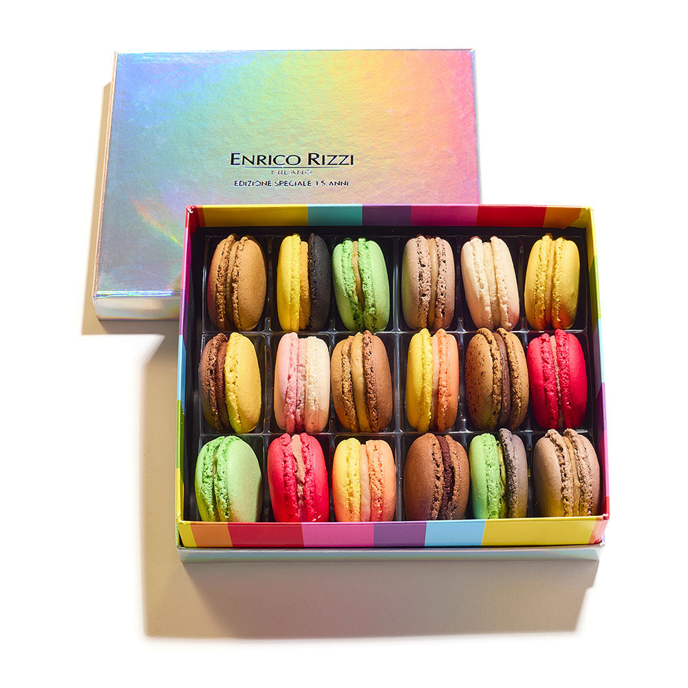 Cofanetto 18 macarons Edizione Speciale 15 anni